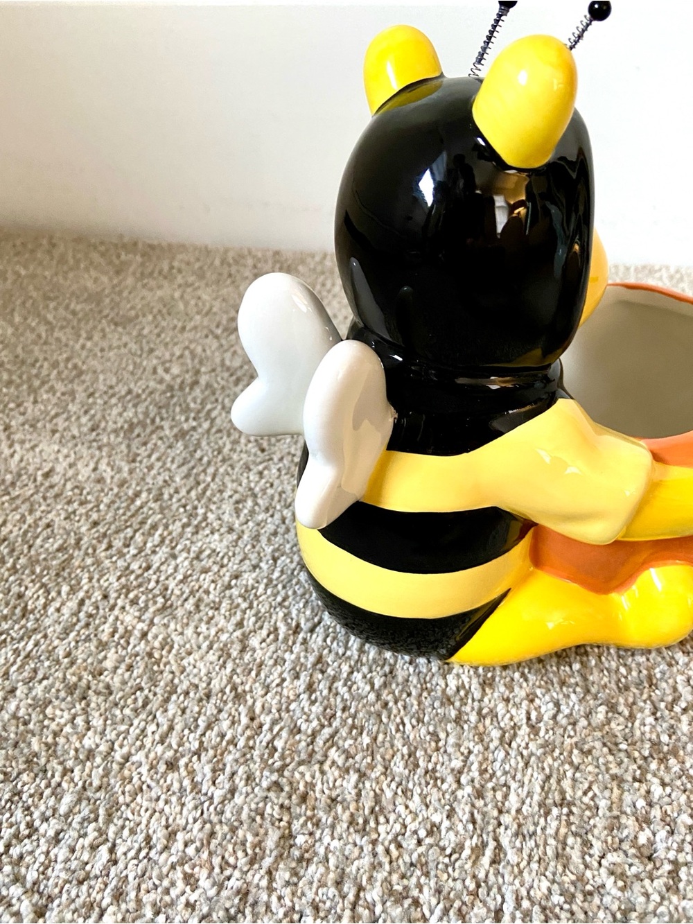NWT Disney Winnie the Pooh Bumble Bee Halloween Candy Dish Bowl - Picture 5 of 15